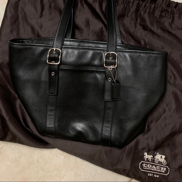 Coach Black leather tote with duster - Picture 2 of 10